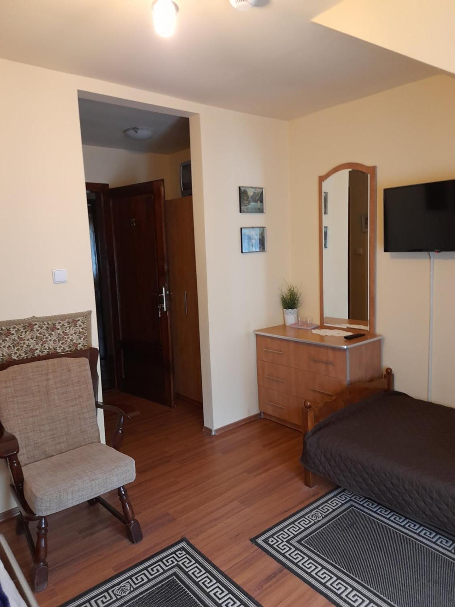 Bed and Breakfast Panzio Anett Pietroasa  Zewnętrze zdjęcie